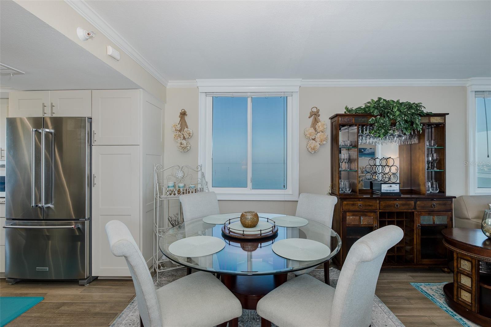 Image 11 of 63 For 5915 Sea Ranch Drive 415