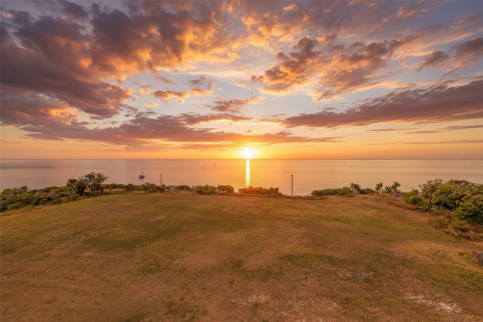 Image 4 of 63 For 5915 Sea Ranch Drive 415