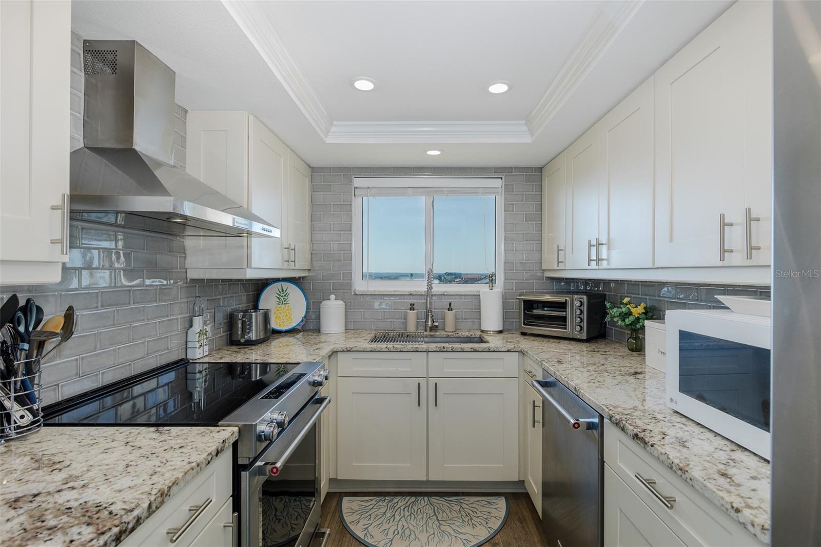 Image 5 of 63 For 5915 Sea Ranch Drive 415