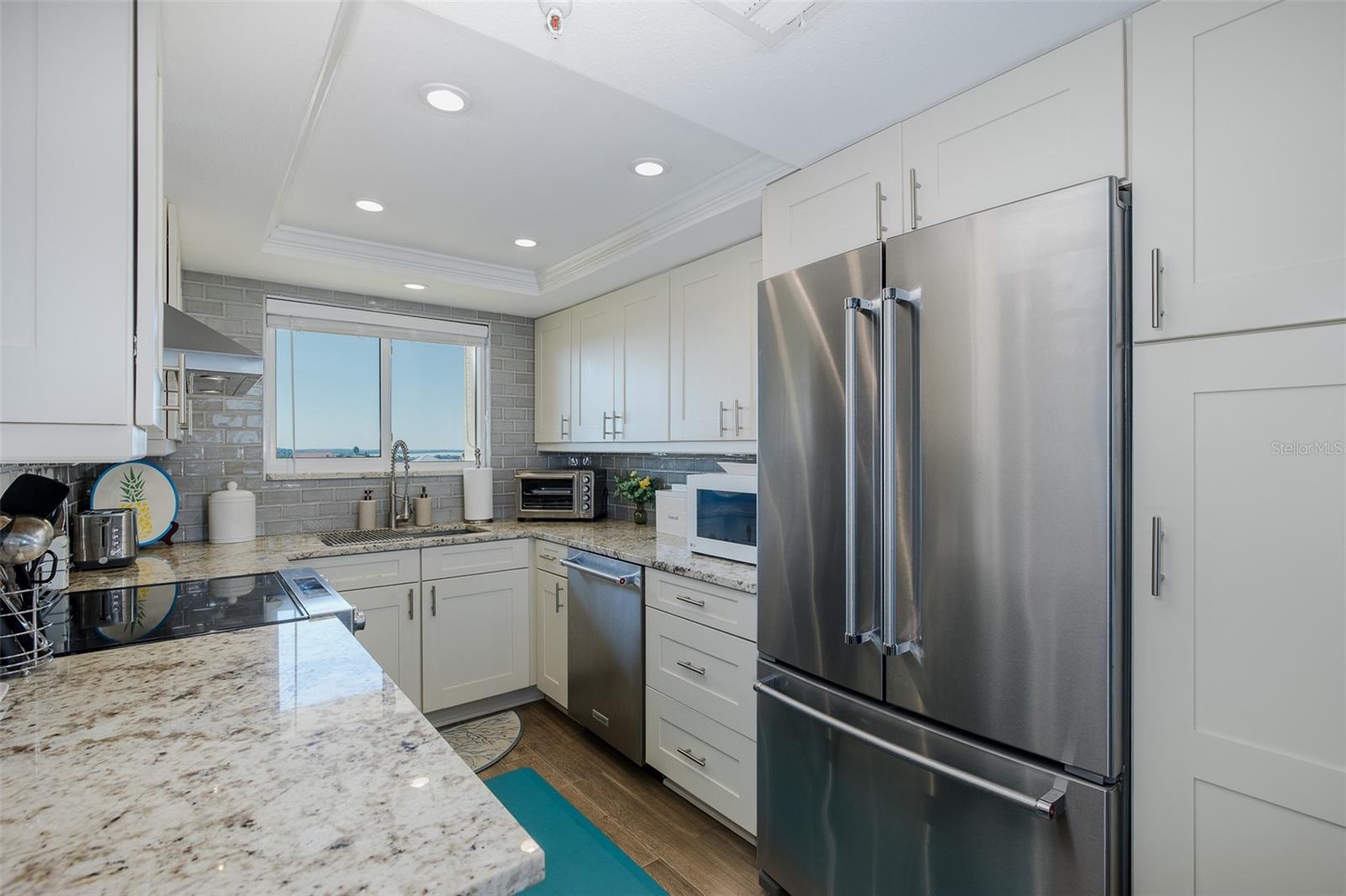 Image 6 of 63 For 5915 Sea Ranch Drive 415