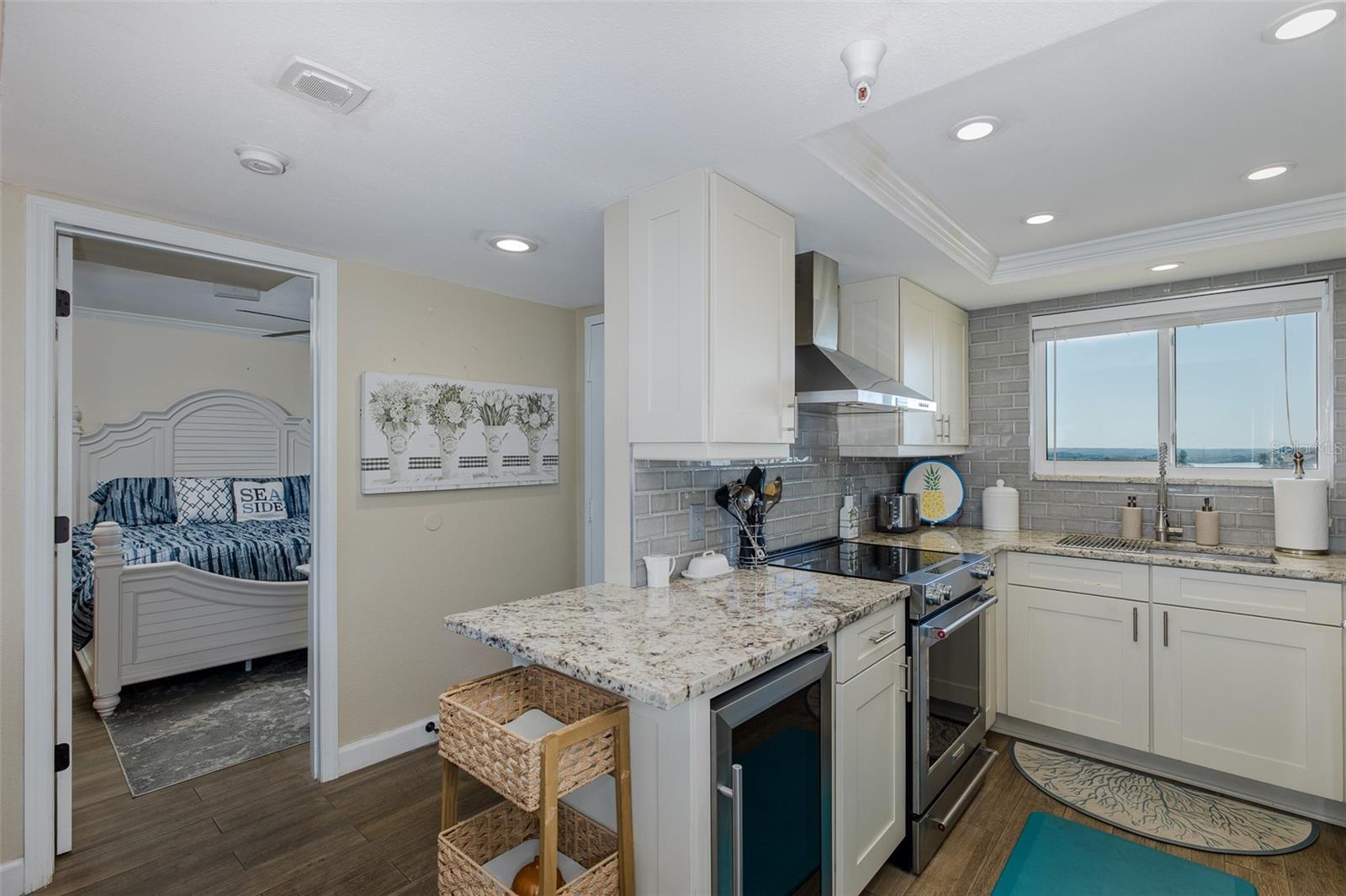 Image 8 of 63 For 5915 Sea Ranch Drive 415