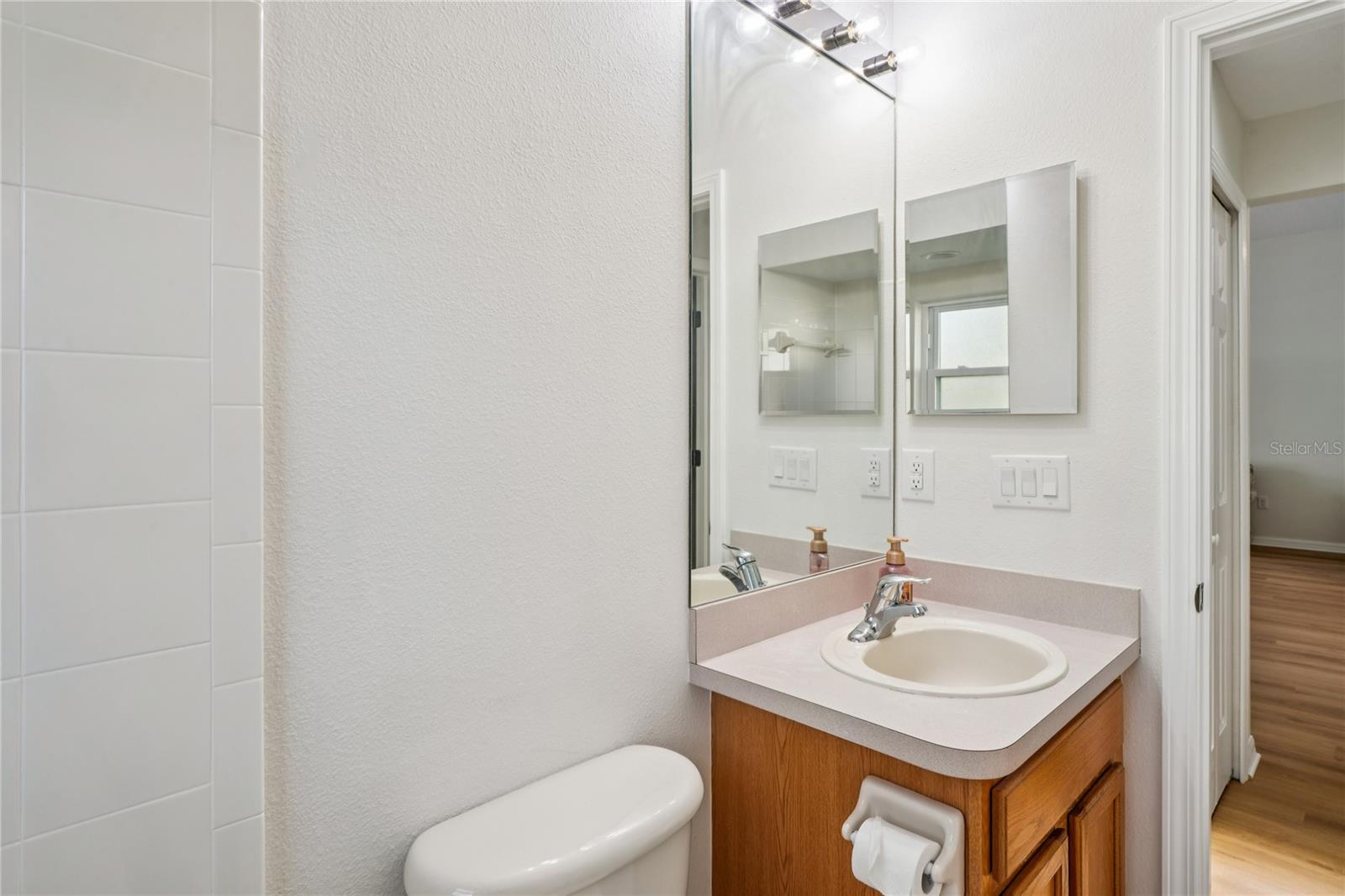 Image 33 of 85 For 322 Greenwich Circle