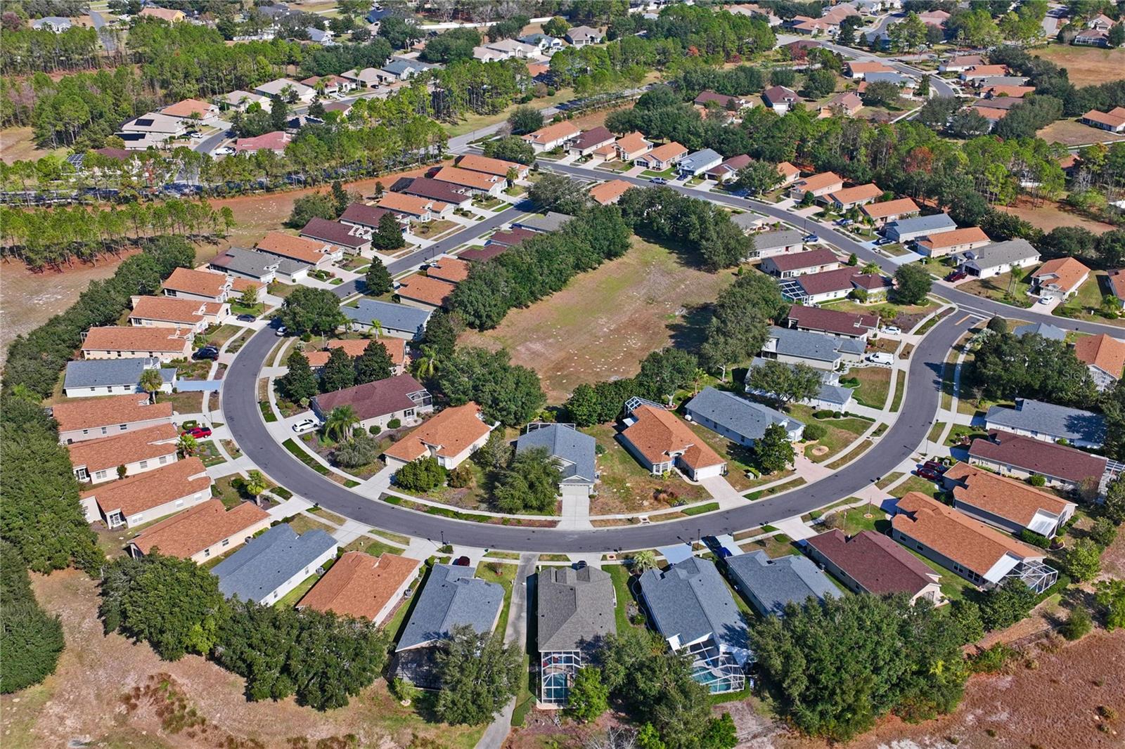 Image 55 of 85 For 322 Greenwich Circle