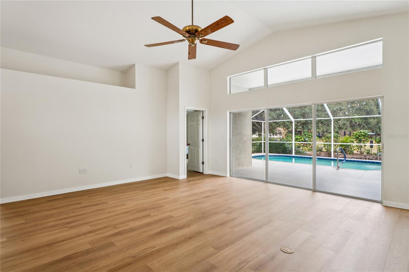 Image 6 of 85 For 322 Greenwich Circle