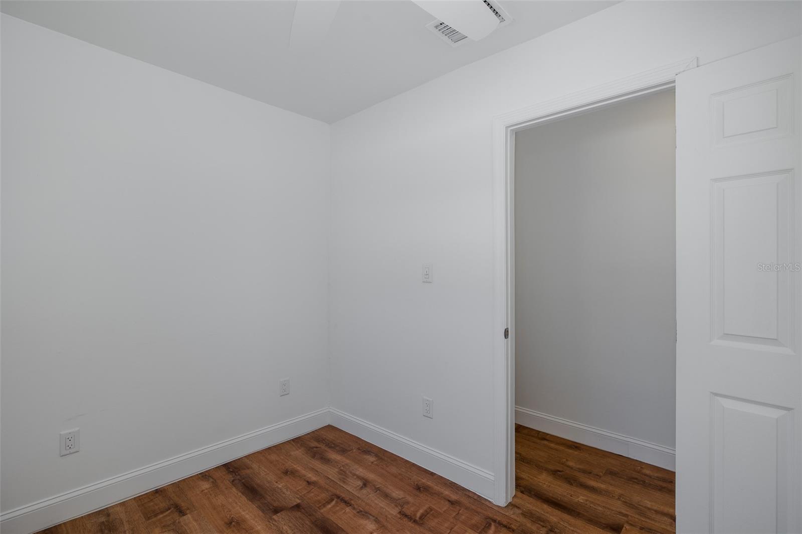 Image 22 of 43 For 14603 Williams Lane