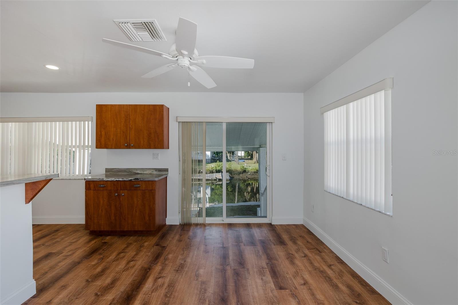 Image 27 of 43 For 14603 Williams Lane