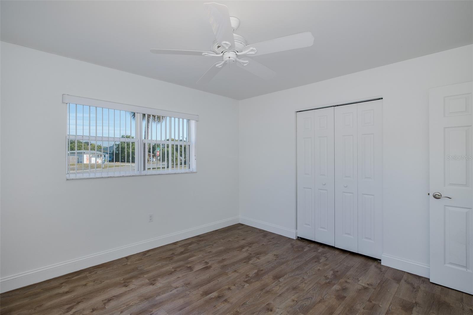 Image 16 of 41 For 10619 Agate Court