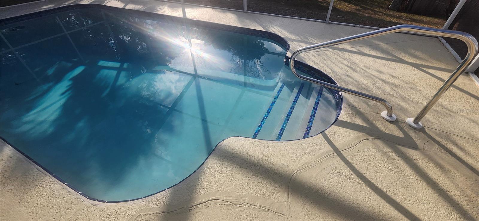 Listing photo id 0 for 3047 Fisher Avenue