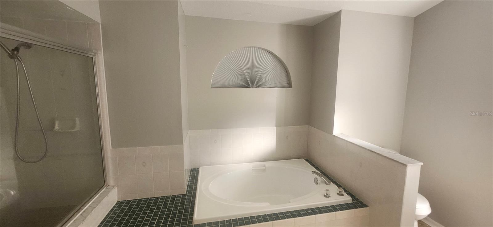 Listing photo id 19 for 3047 Fisher Avenue