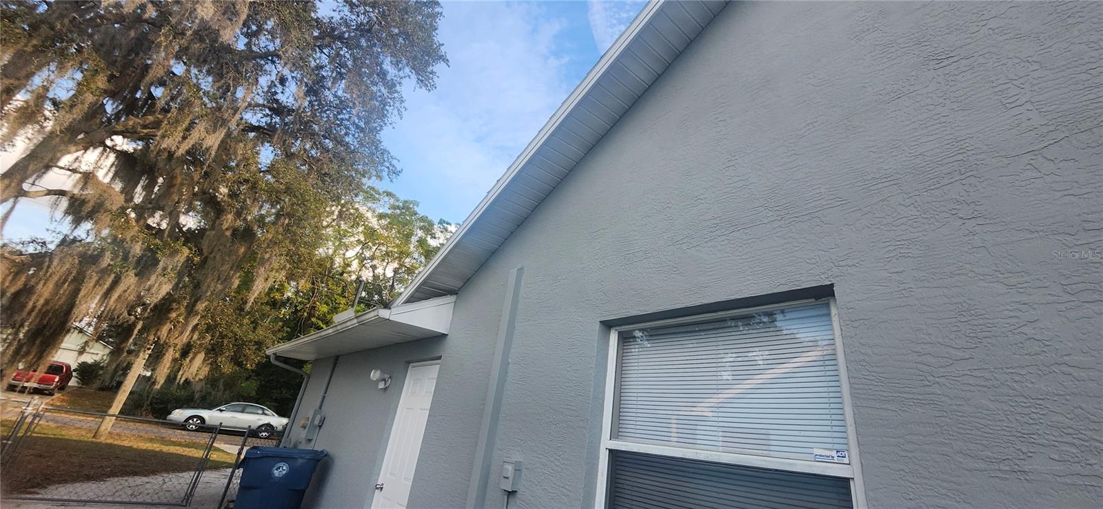 Listing photo id 64 for 3047 Fisher Avenue