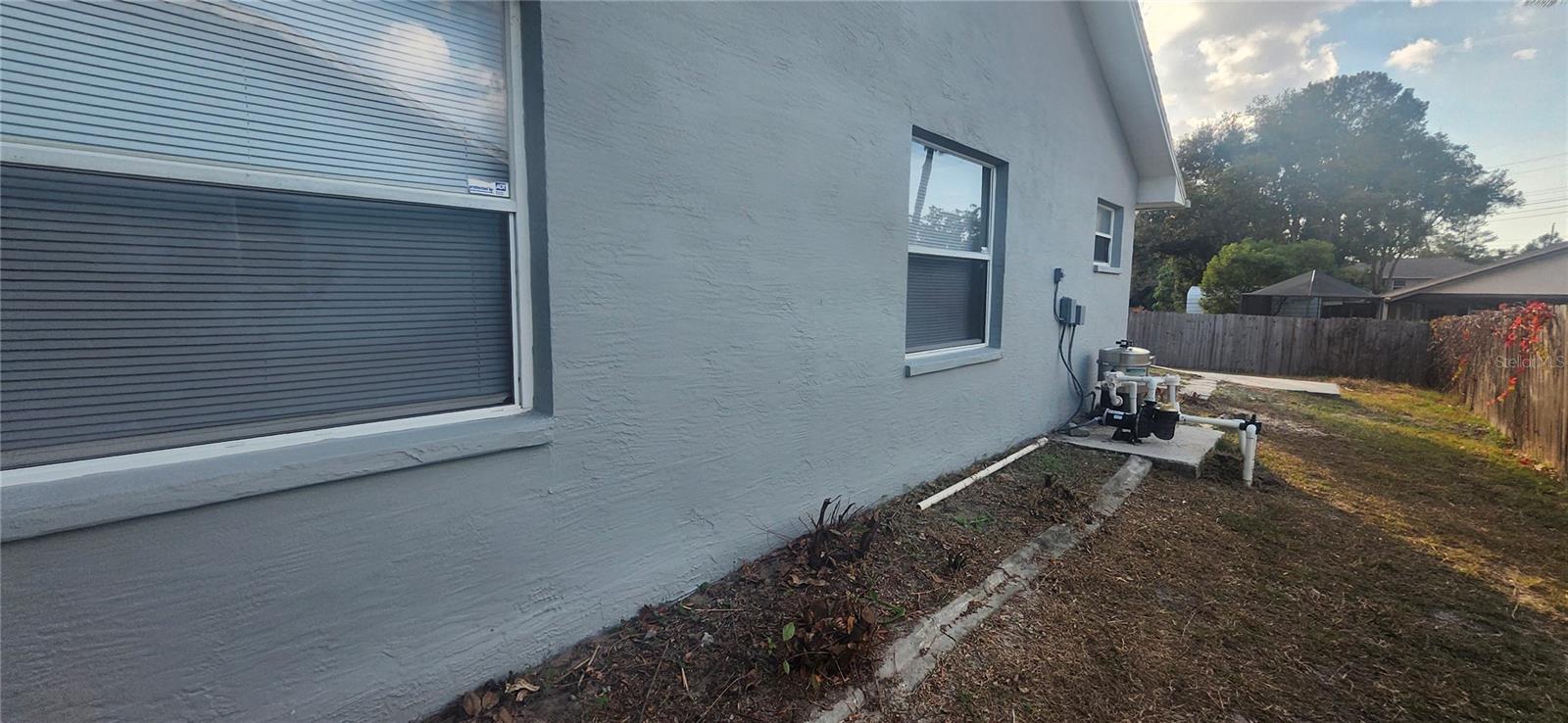 Listing photo id 66 for 3047 Fisher Avenue