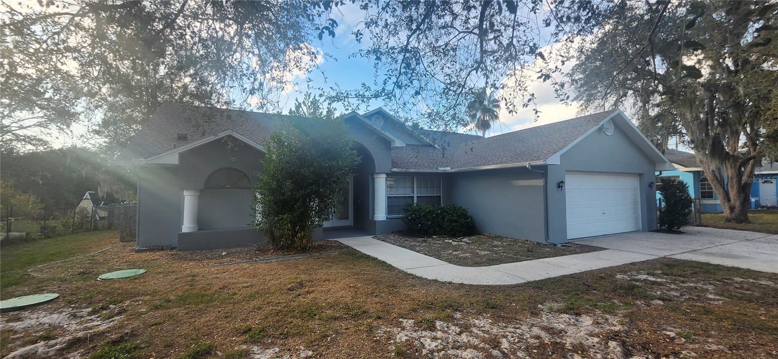 Listing photo id 68 for 3047 Fisher Avenue