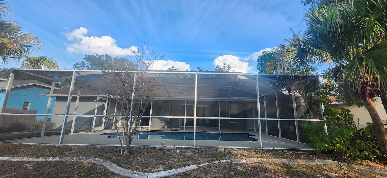 Listing photo id 6 for 3047 Fisher Avenue