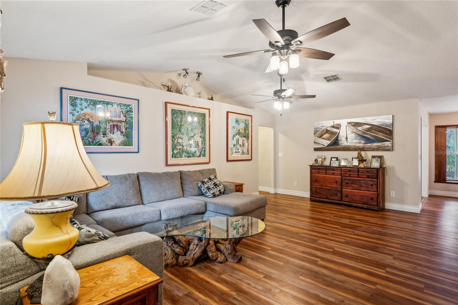 Image 11 of 61 For 11185 Cleever Street