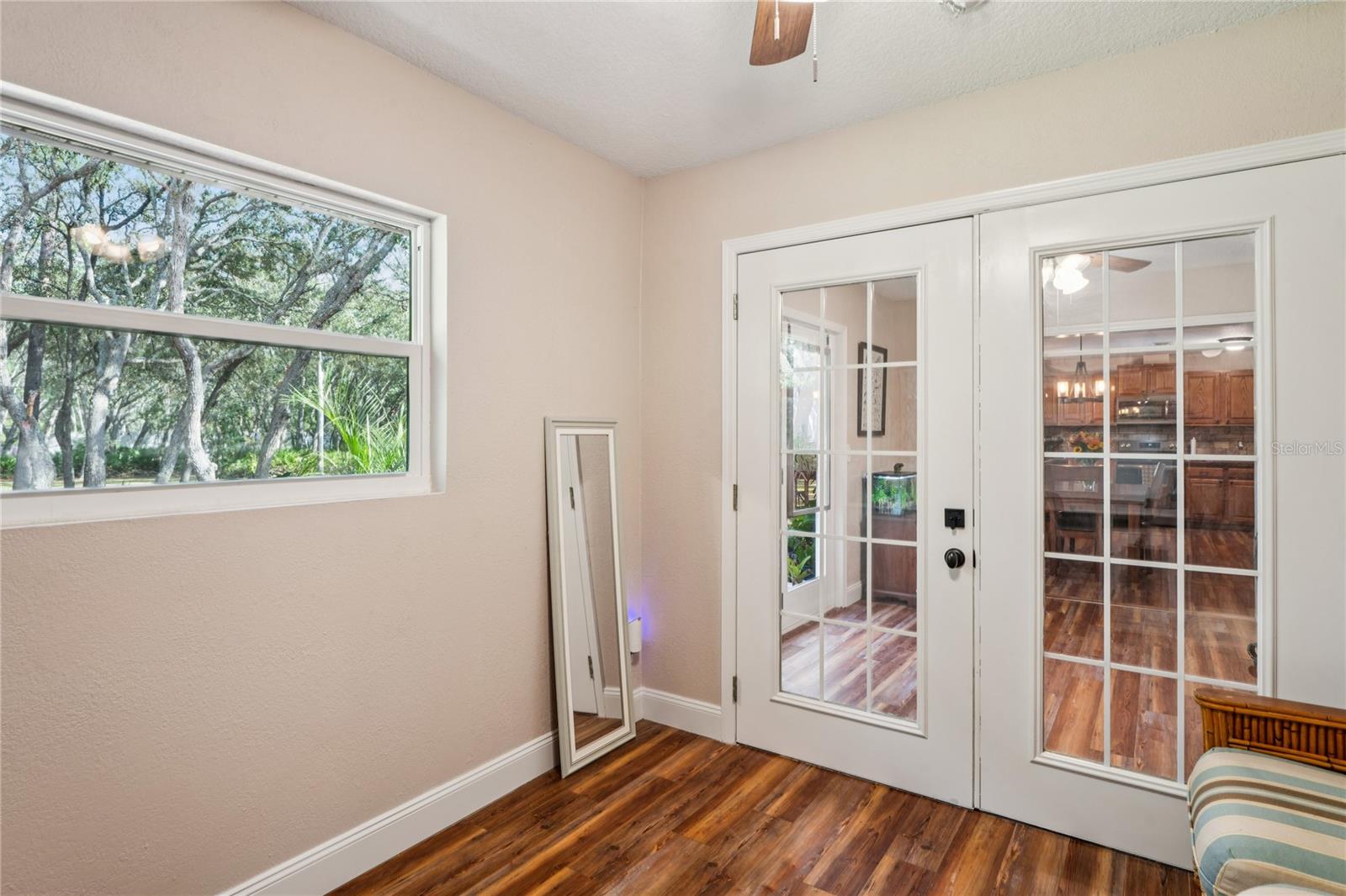 Image 34 of 61 For 11185 Cleever Street