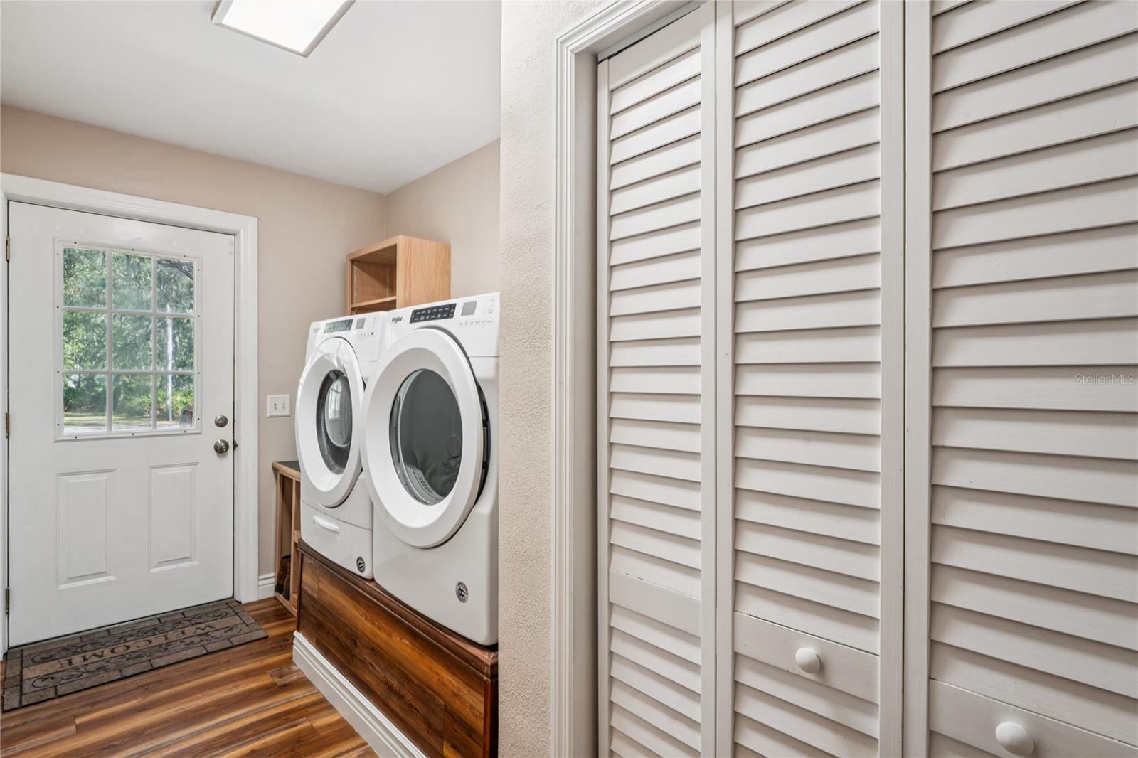 Image 35 of 61 For 11185 Cleever Street