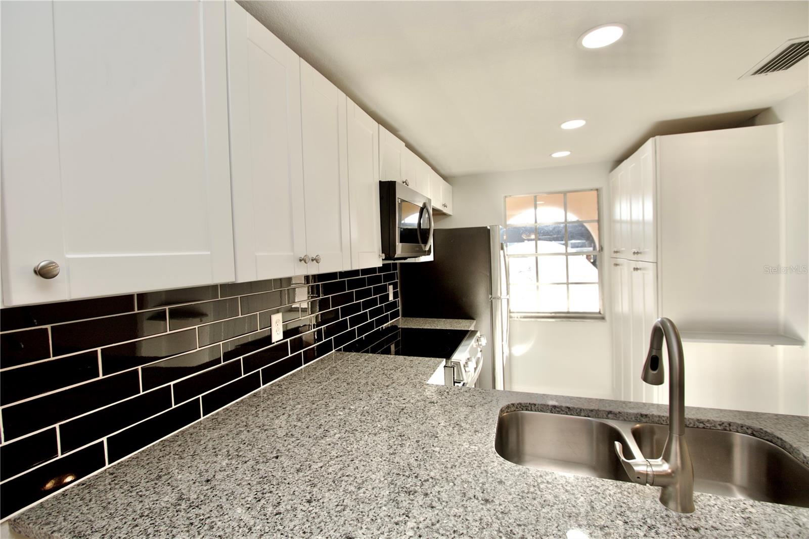 Image 6 of 26 For 4451 Rustic Drive 4451