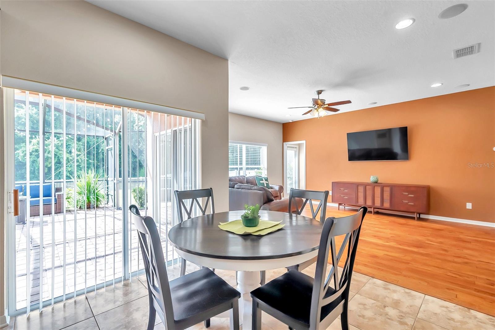 Image 16 of 85 For 11144 Oyster Bay Circle