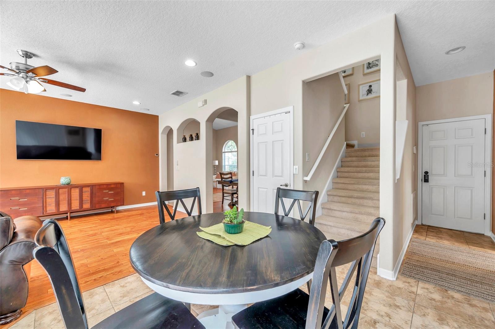 Image 17 of 85 For 11144 Oyster Bay Circle