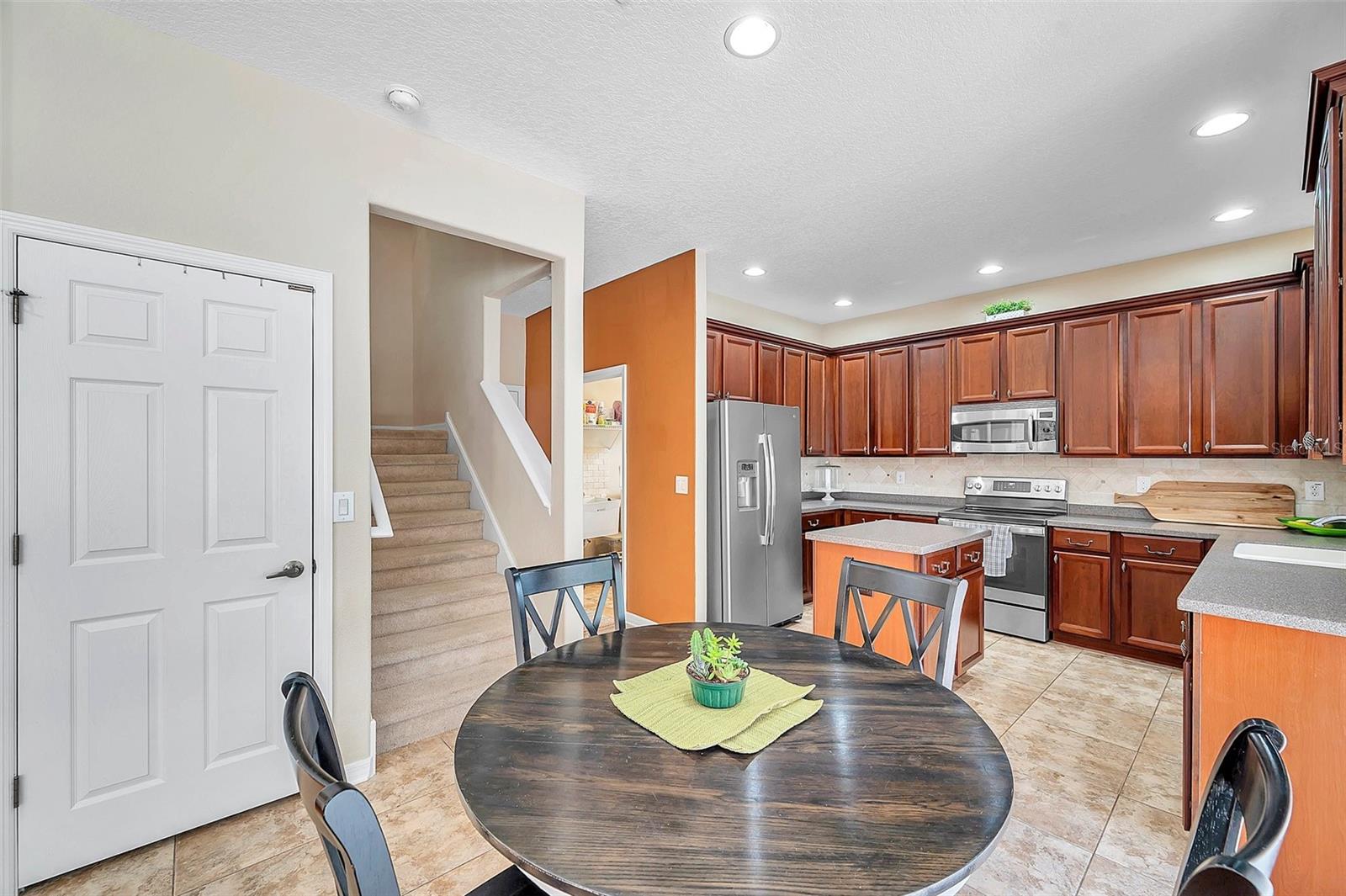 Image 19 of 85 For 11144 Oyster Bay Circle