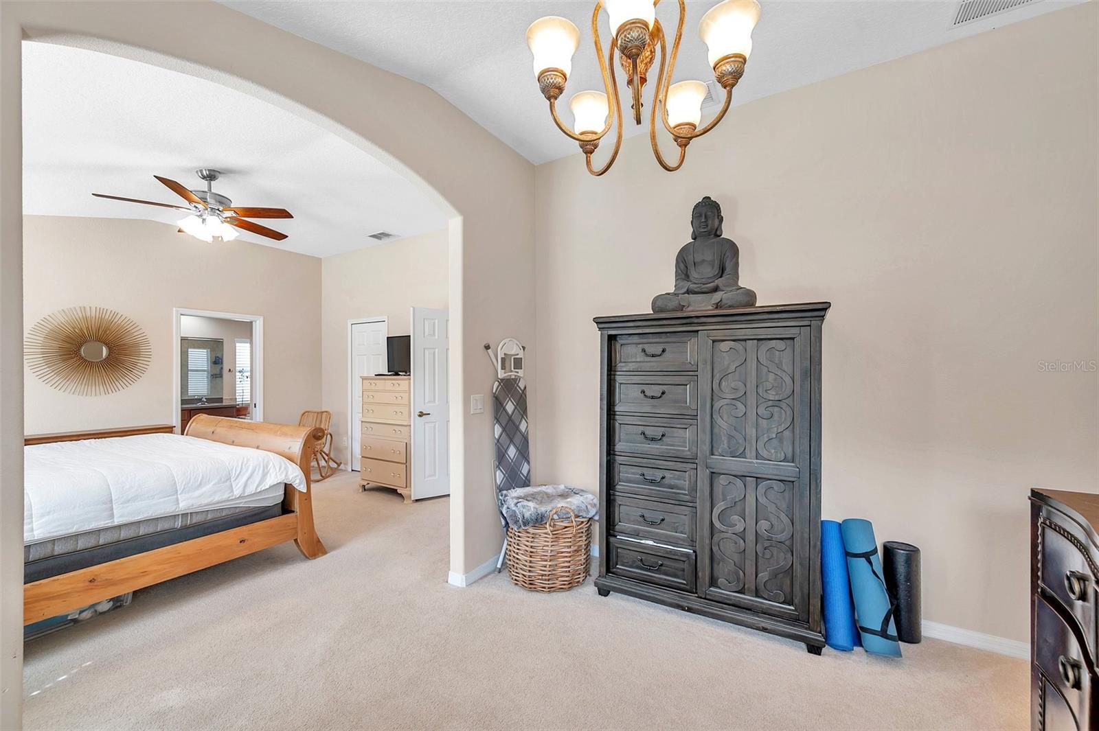 Image 32 of 85 For 11144 Oyster Bay Circle