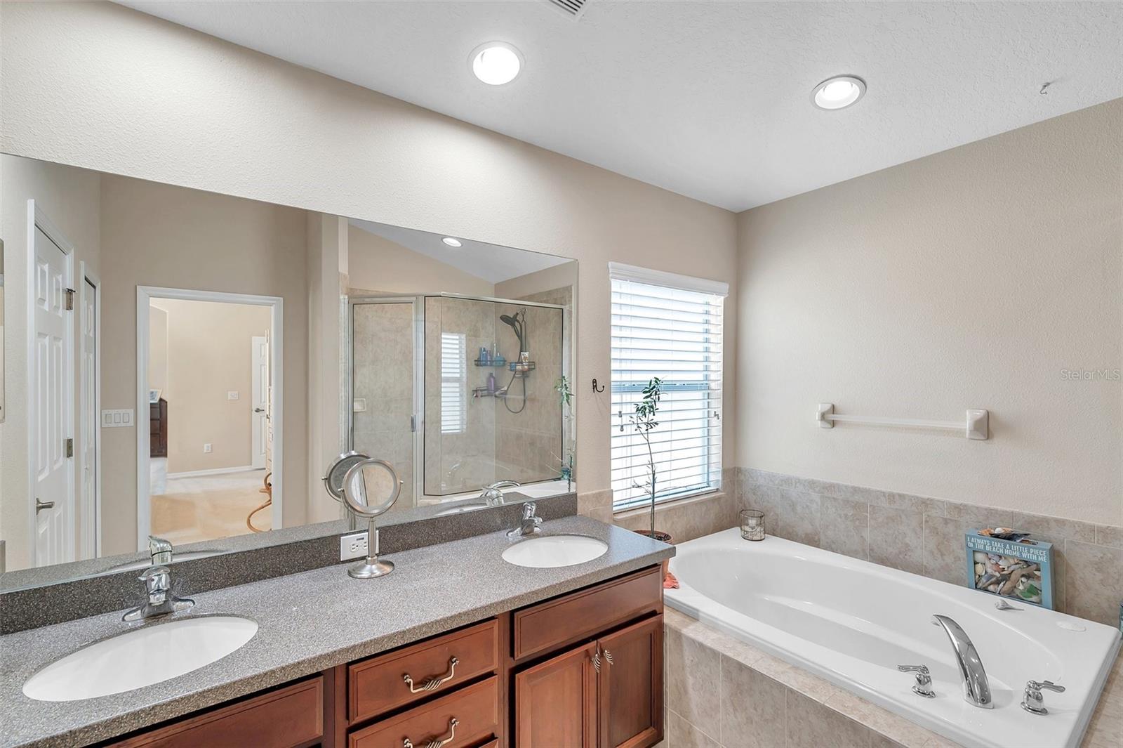 Image 35 of 85 For 11144 Oyster Bay Circle