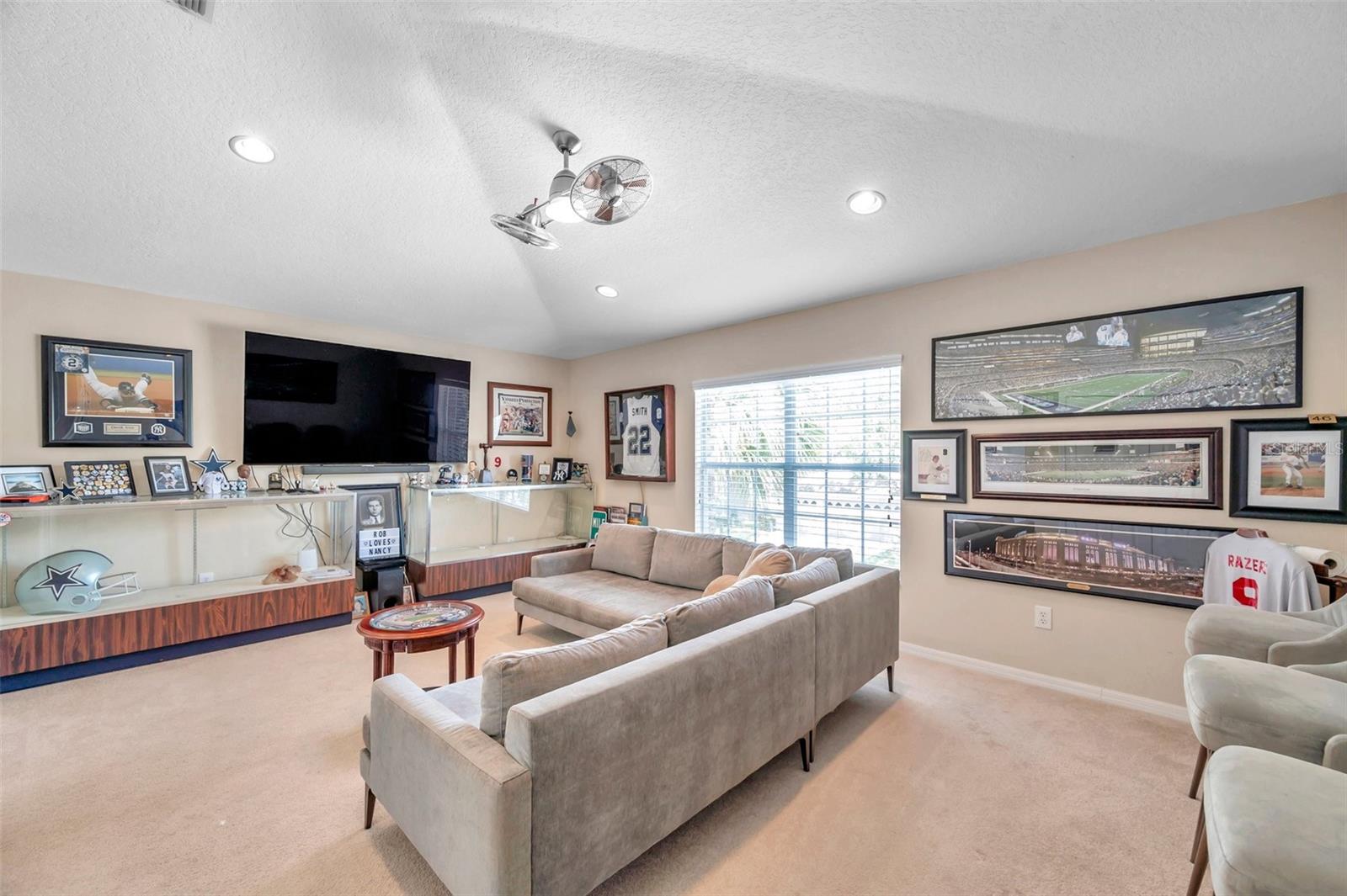 Image 39 of 85 For 11144 Oyster Bay Circle