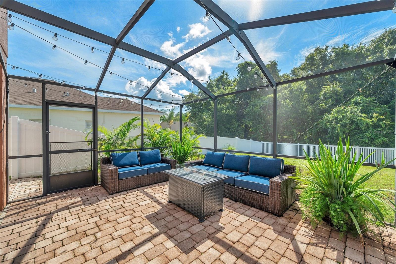 Image 55 of 85 For 11144 Oyster Bay Circle