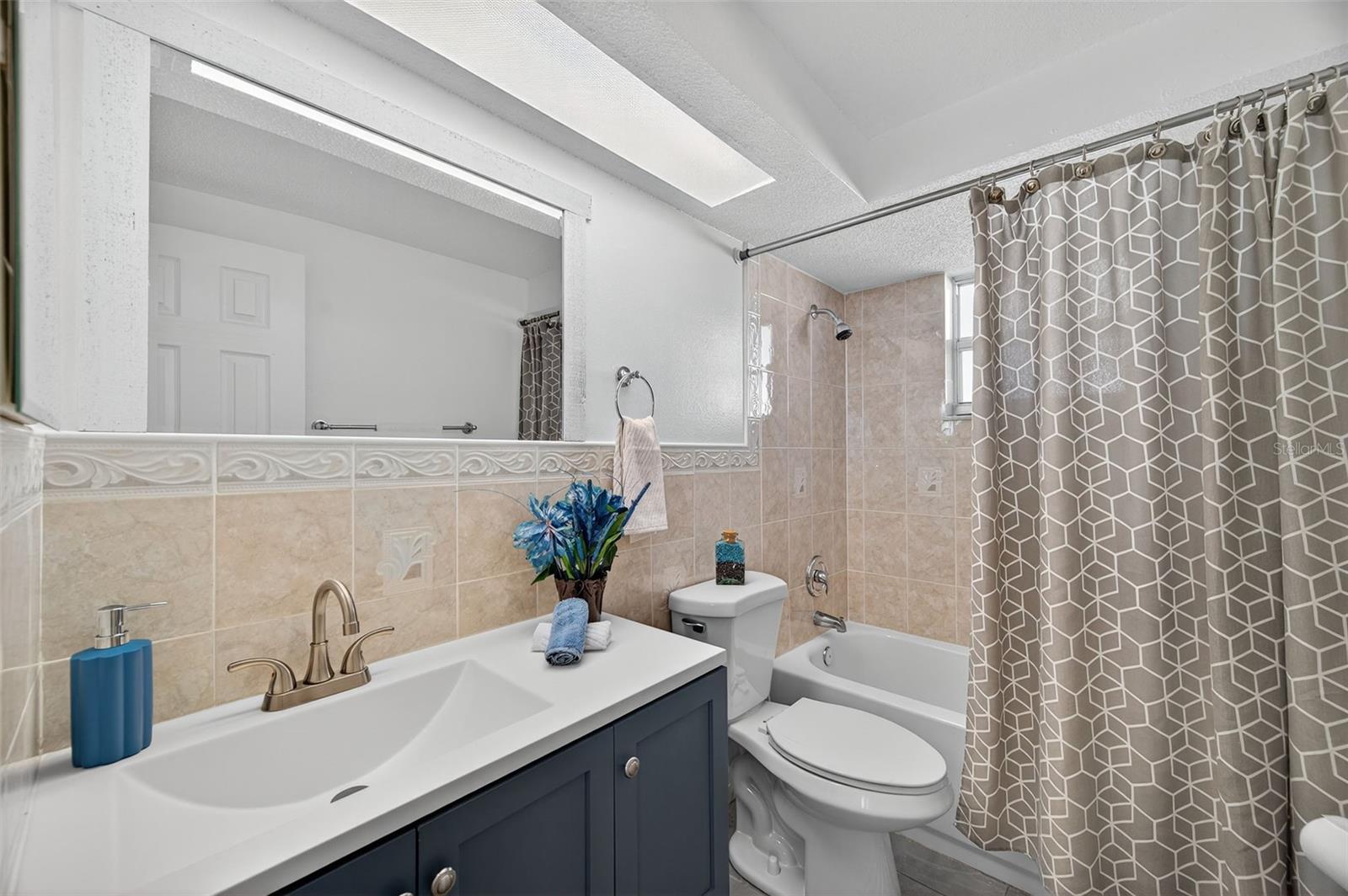 Image 10 of 50 For 6351 Edenmore Avenue