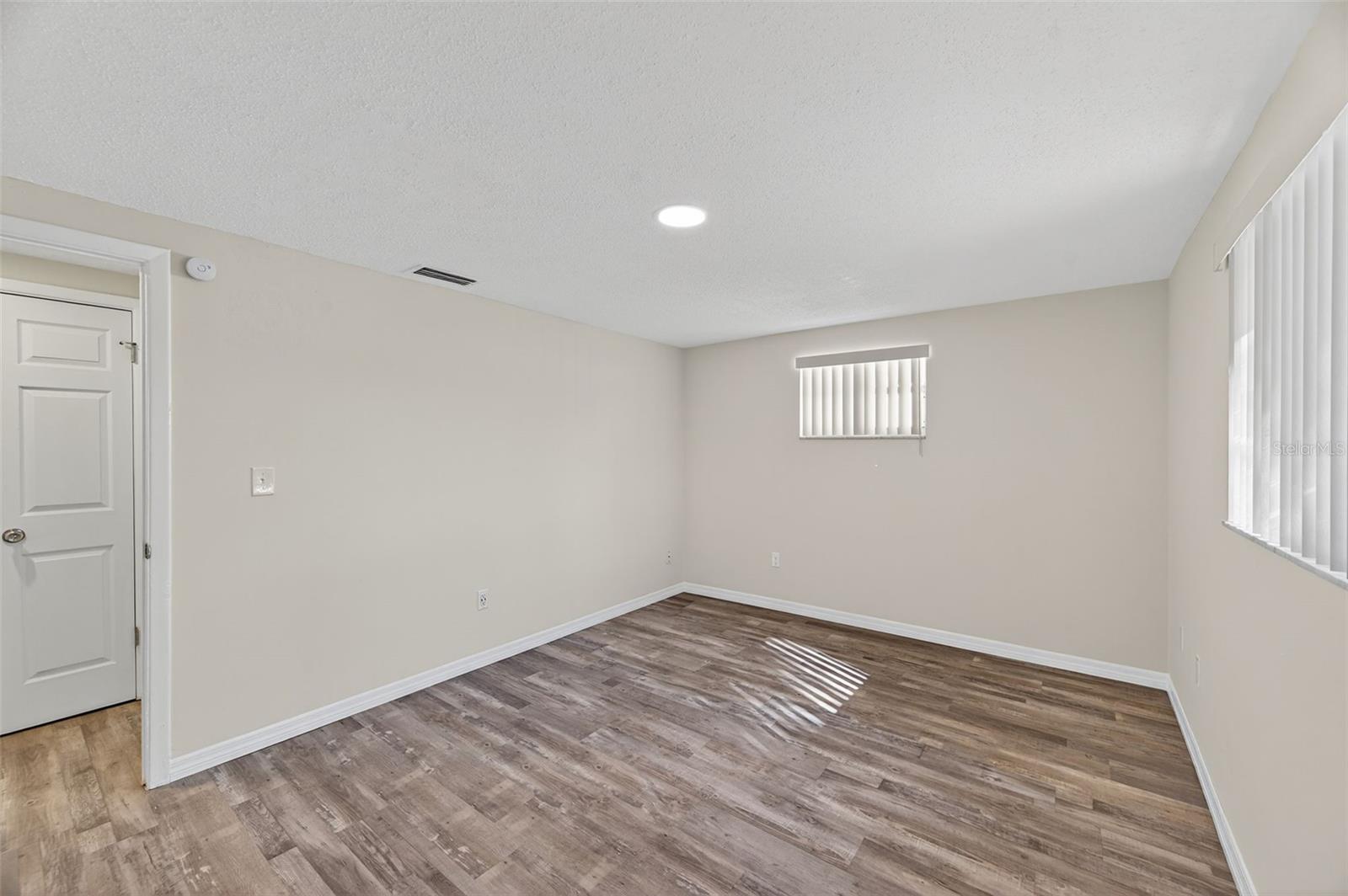 Image 13 of 50 For 6351 Edenmore Avenue