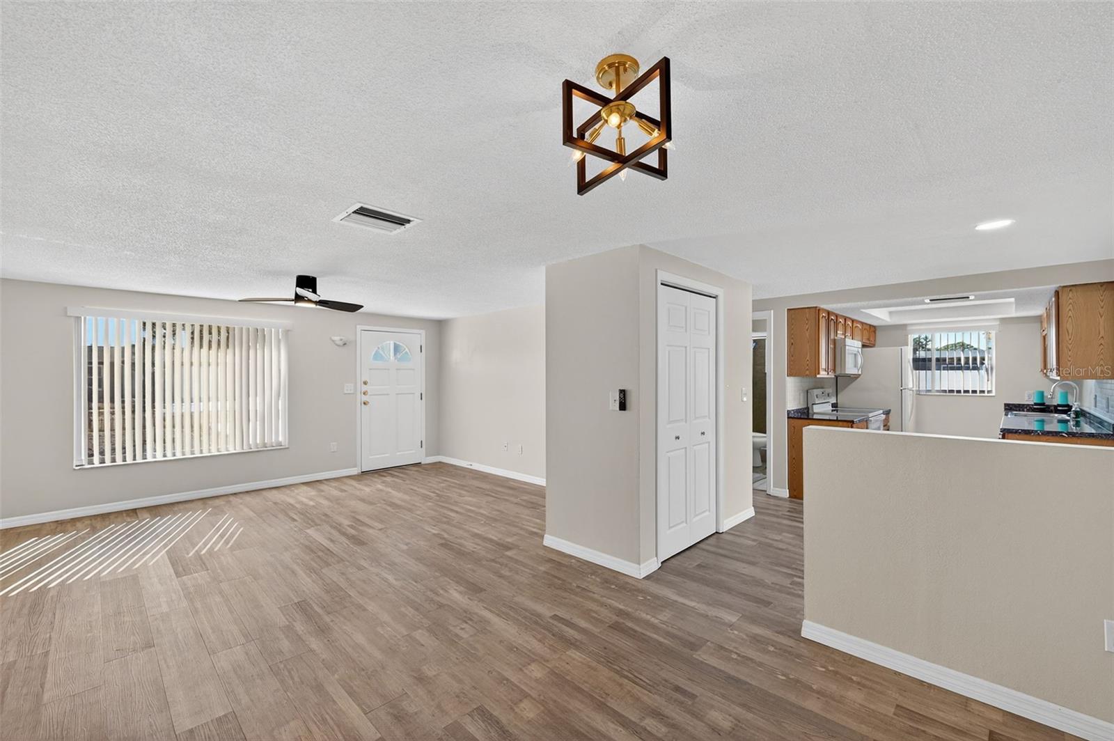 Image 7 of 50 For 6351 Edenmore Avenue