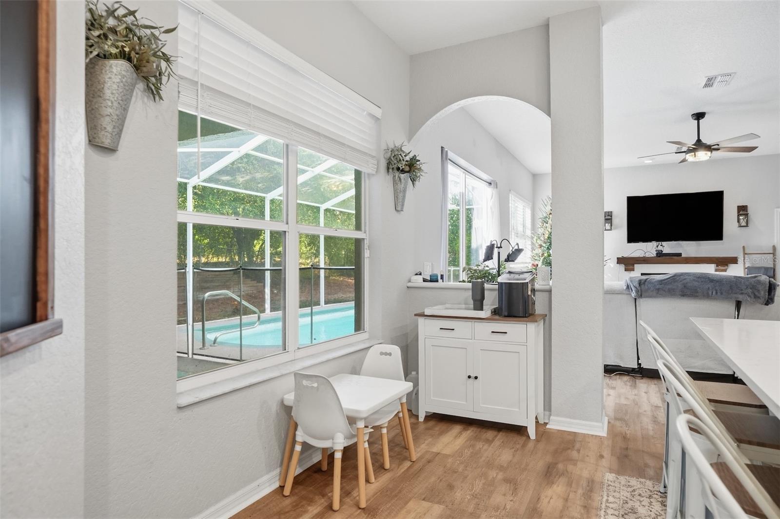 Image 11 of 50 For 12131 Buckingham Way