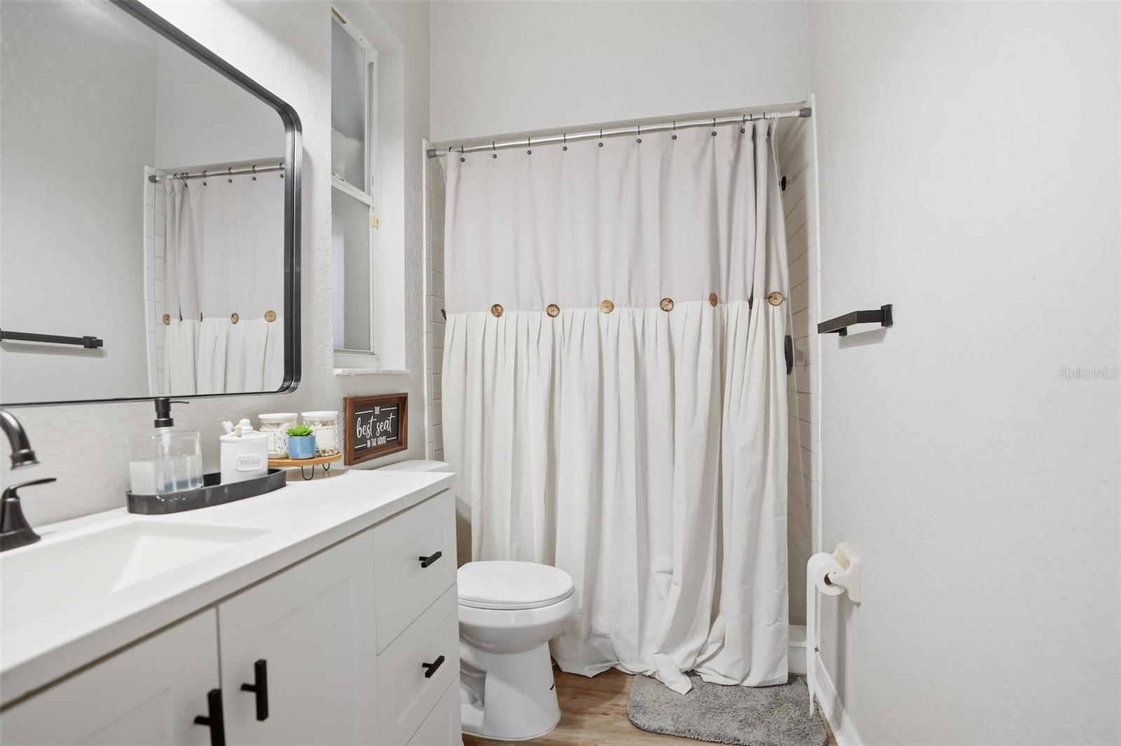 Image 29 of 50 For 12131 Buckingham Way