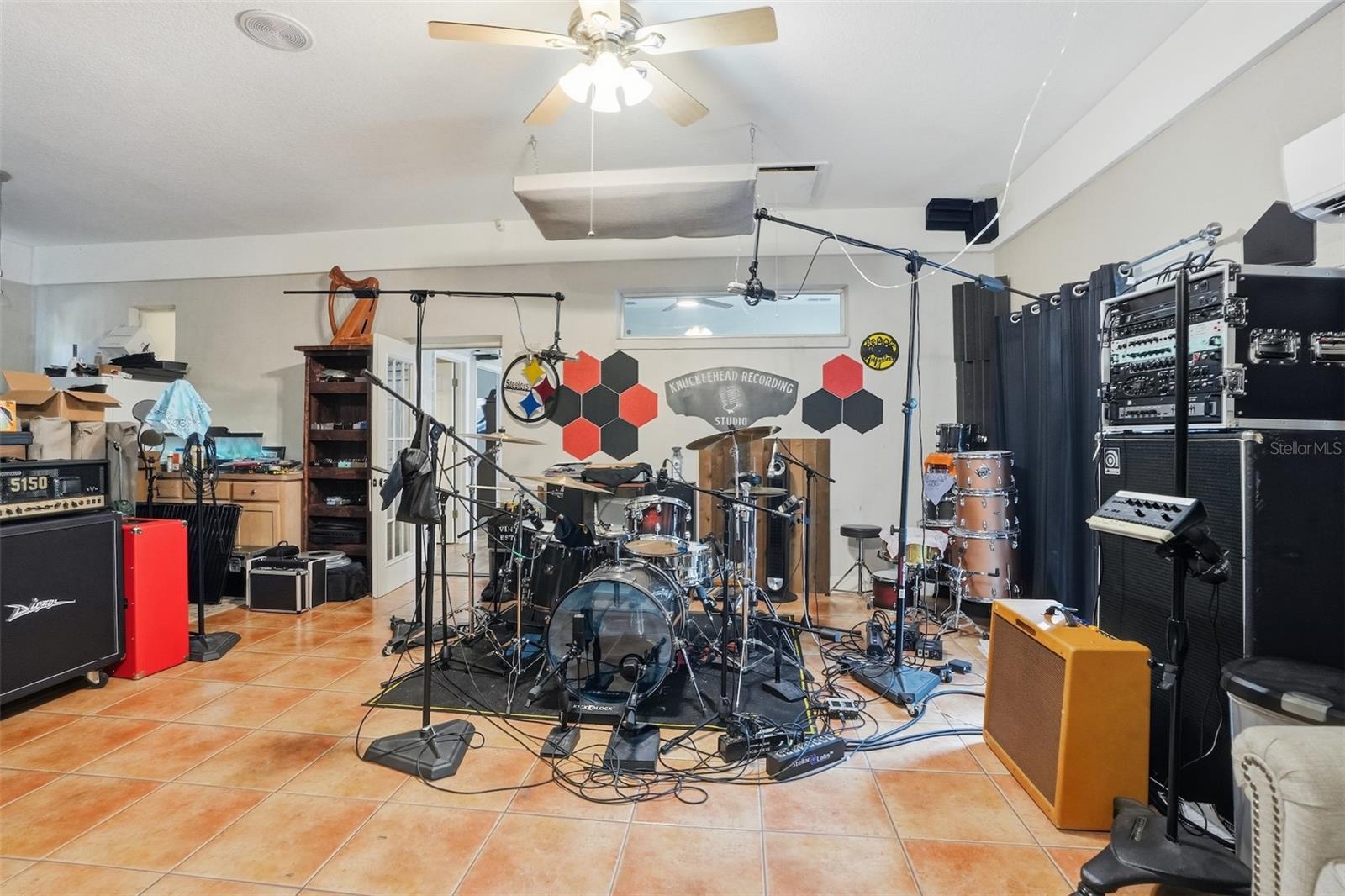 Image 38 of 50 For 12131 Buckingham Way