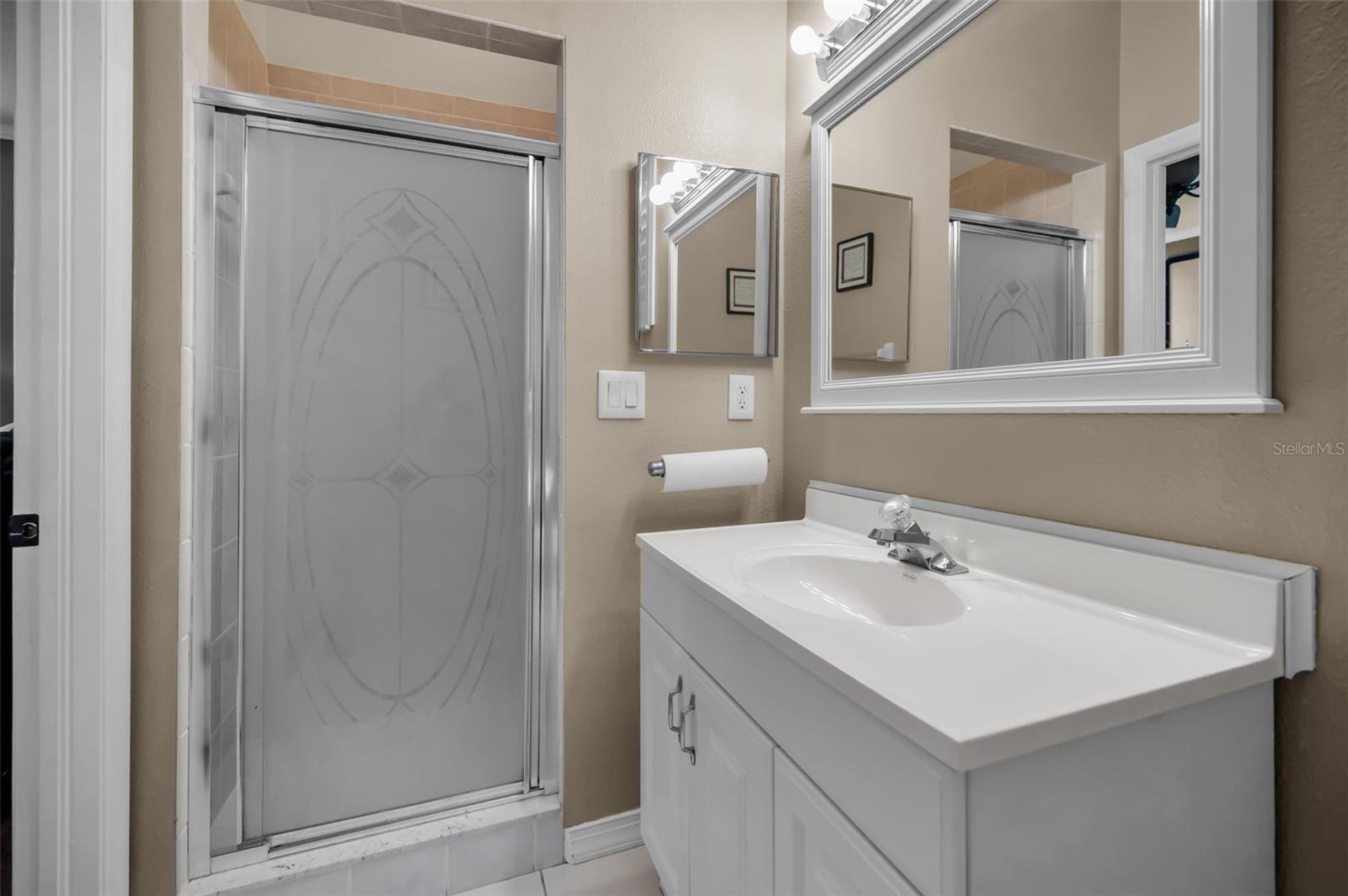 Image 23 of 66 For 10101 Mizner Street