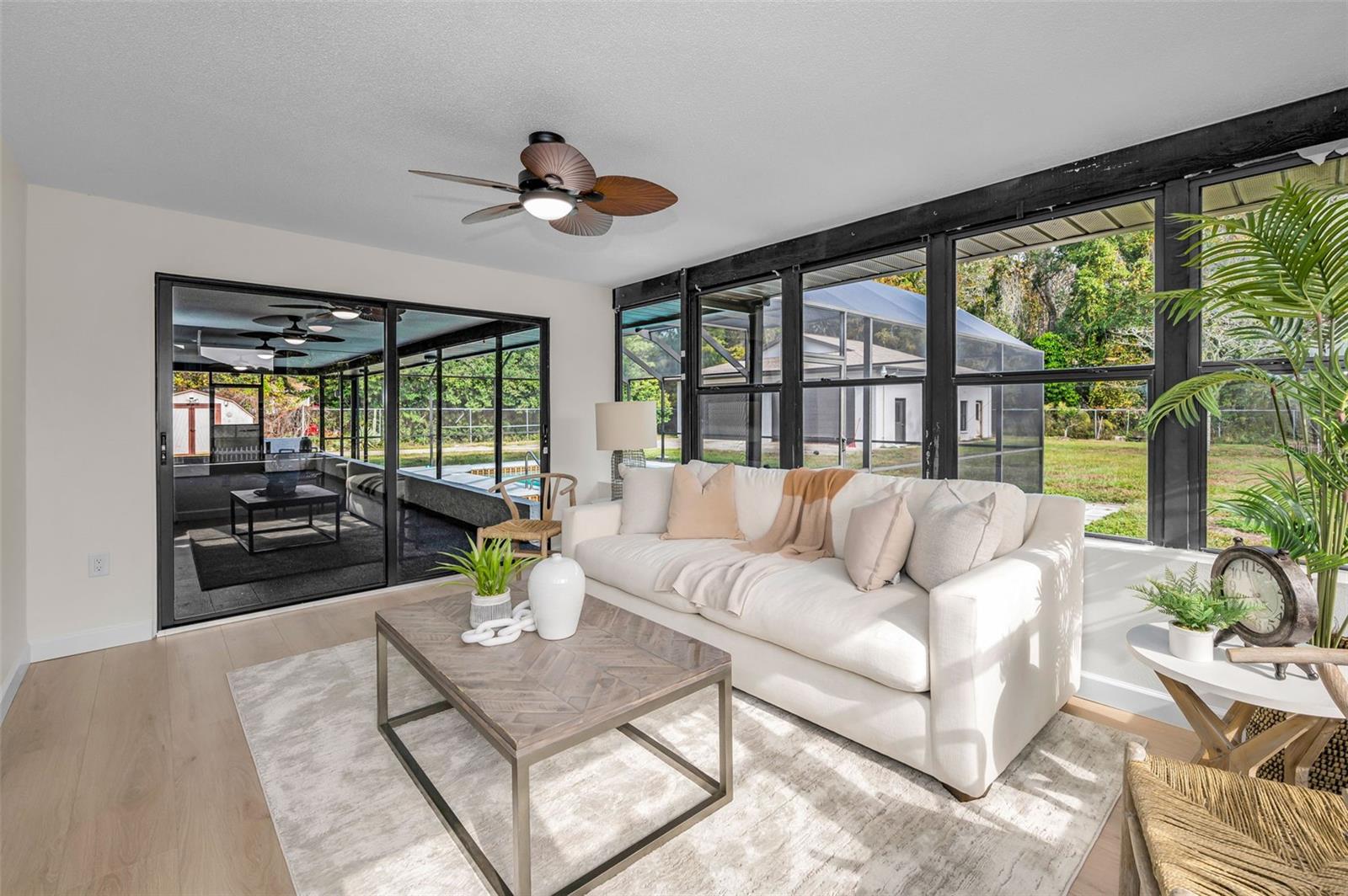 Image 26 of 58 For 10639 Lakeview Drive