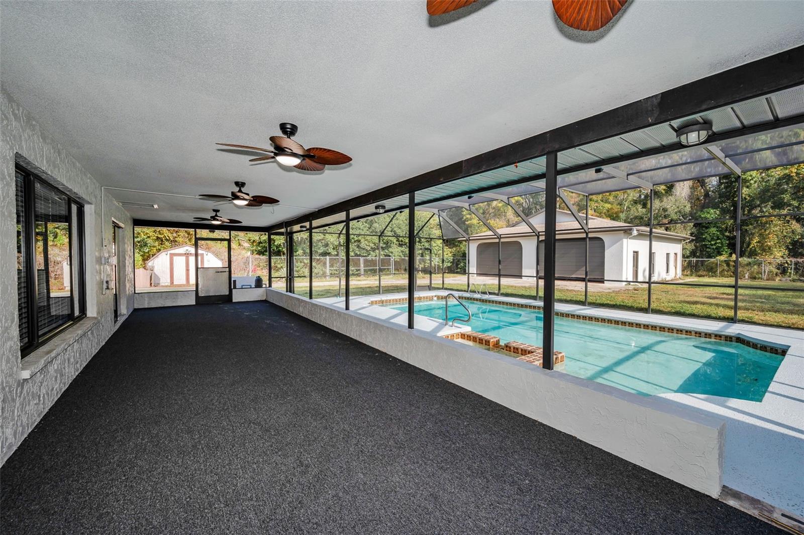 Image 4 of 58 For 10639 Lakeview Drive