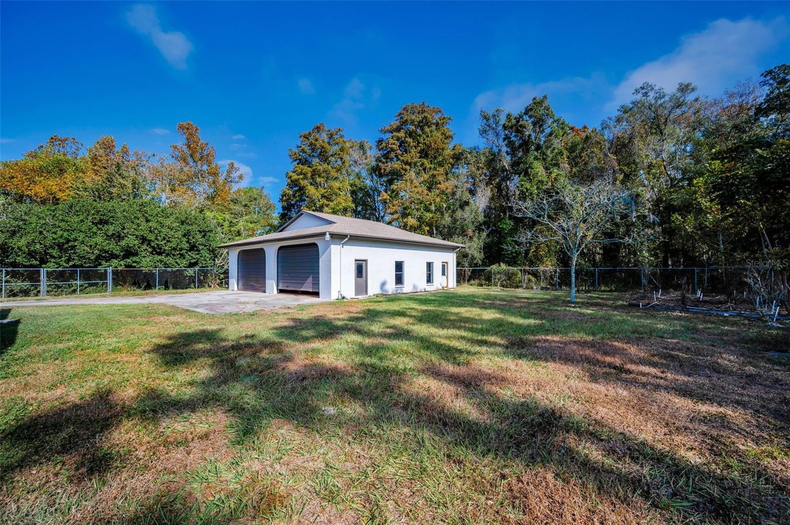 Image 5 of 58 For 10639 Lakeview Drive