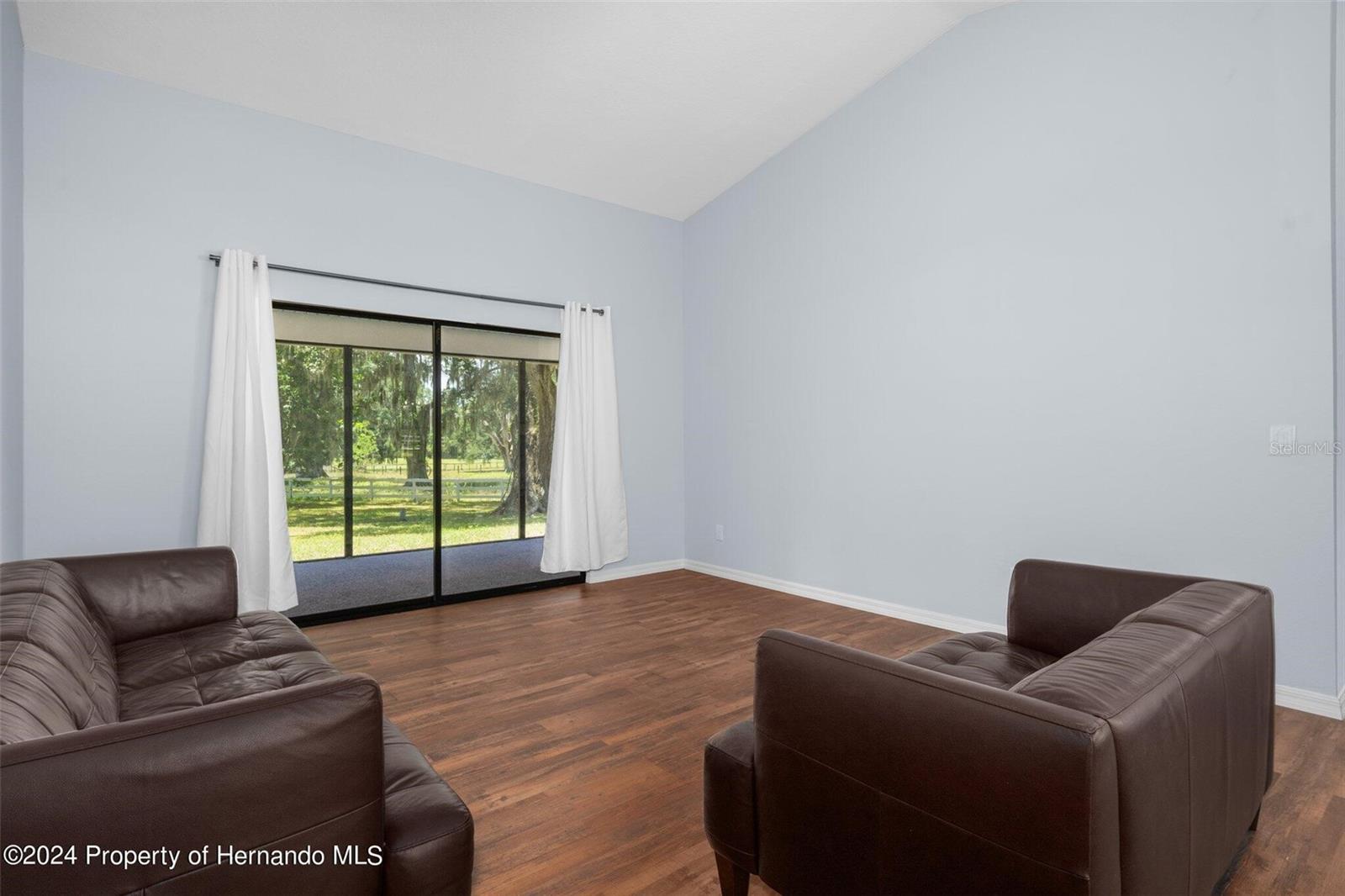 Image 17 of 60 For 7001 Griffin Road