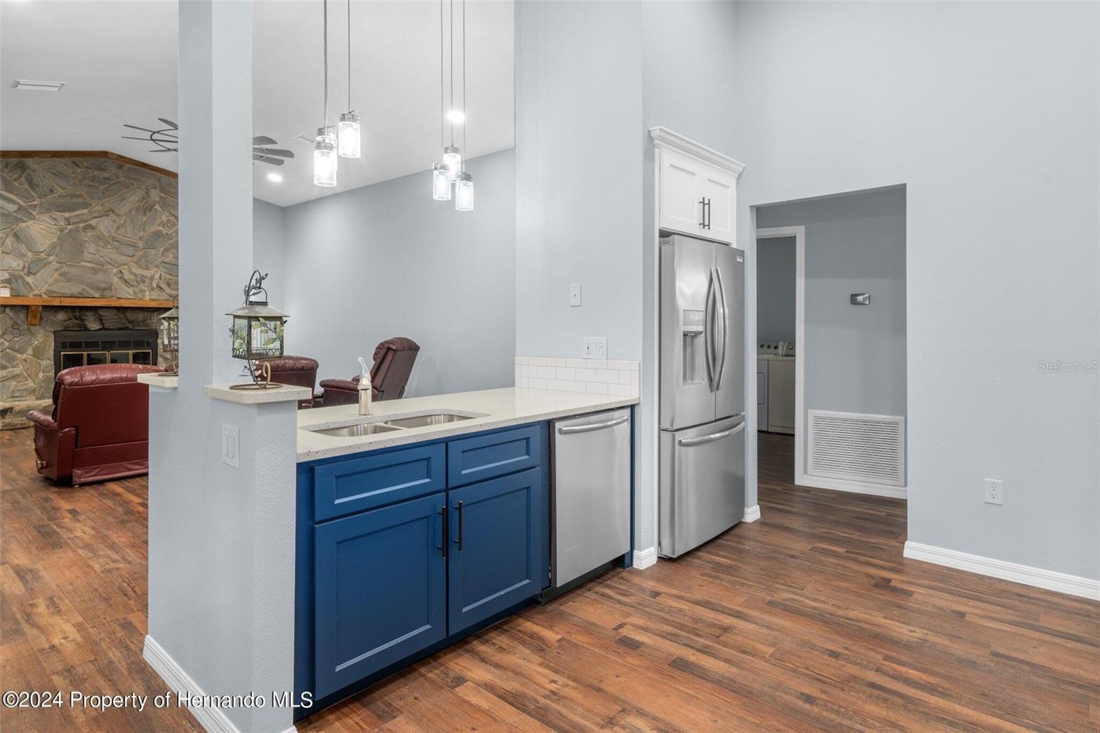 Image 23 of 60 For 7001 Griffin Road