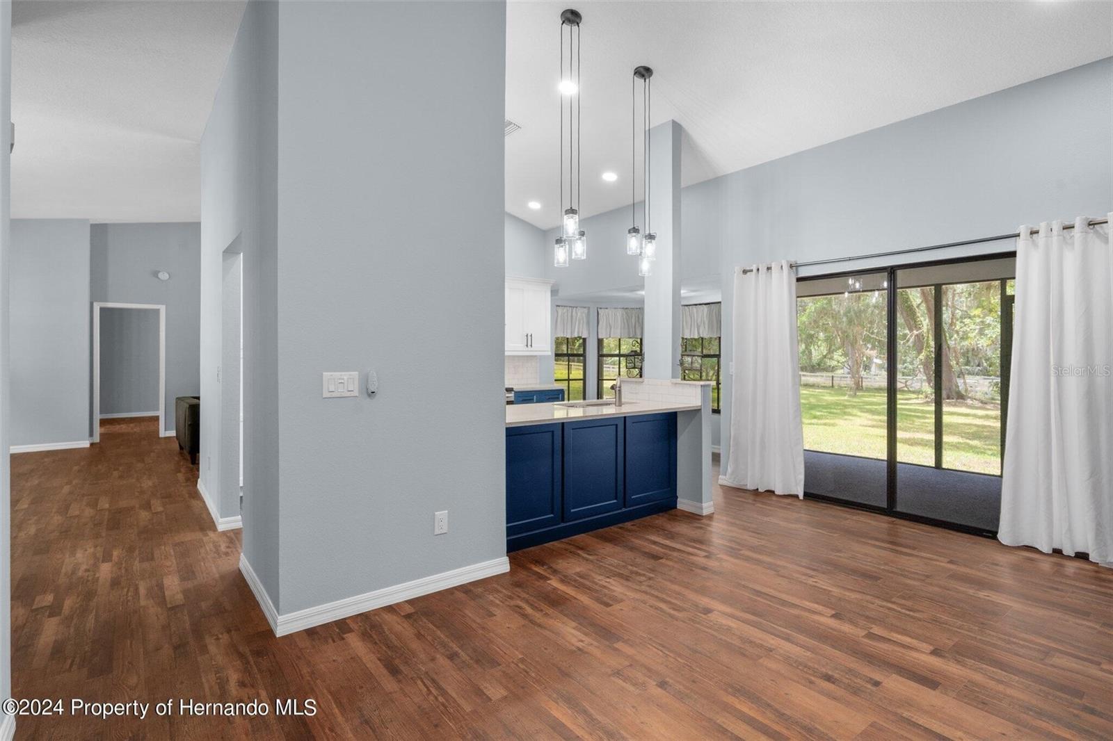 Image 25 of 60 For 7001 Griffin Road