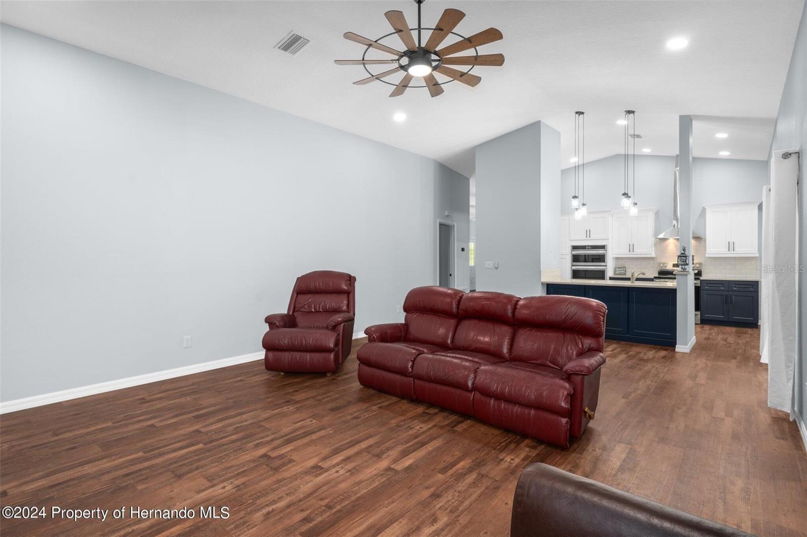 Image 27 of 60 For 7001 Griffin Road