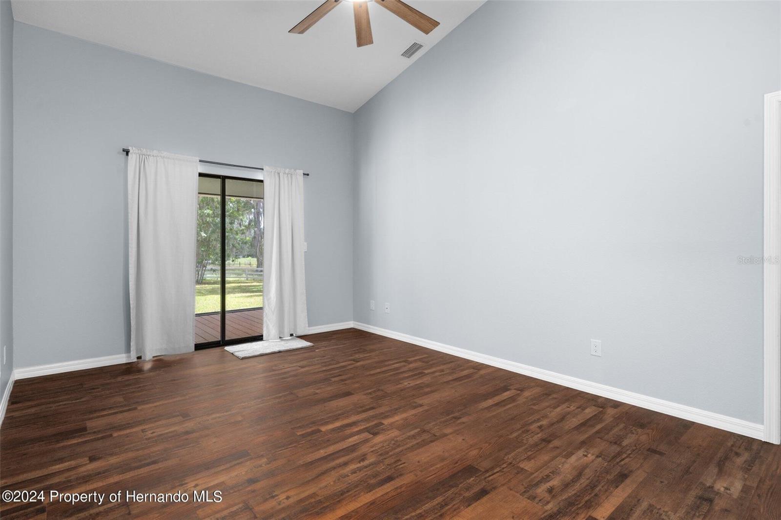 Image 32 of 60 For 7001 Griffin Road