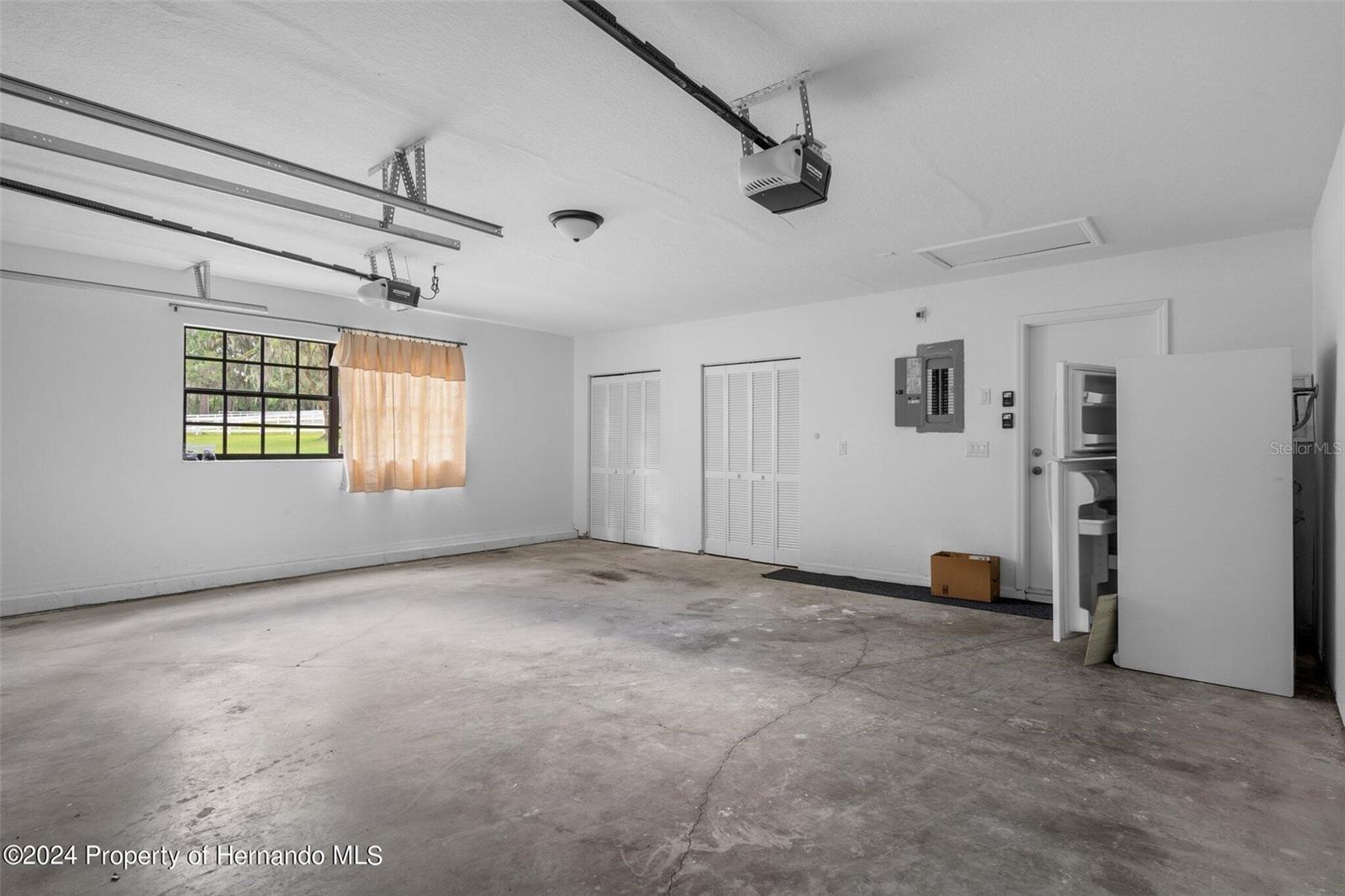 Image 46 of 60 For 7001 Griffin Road