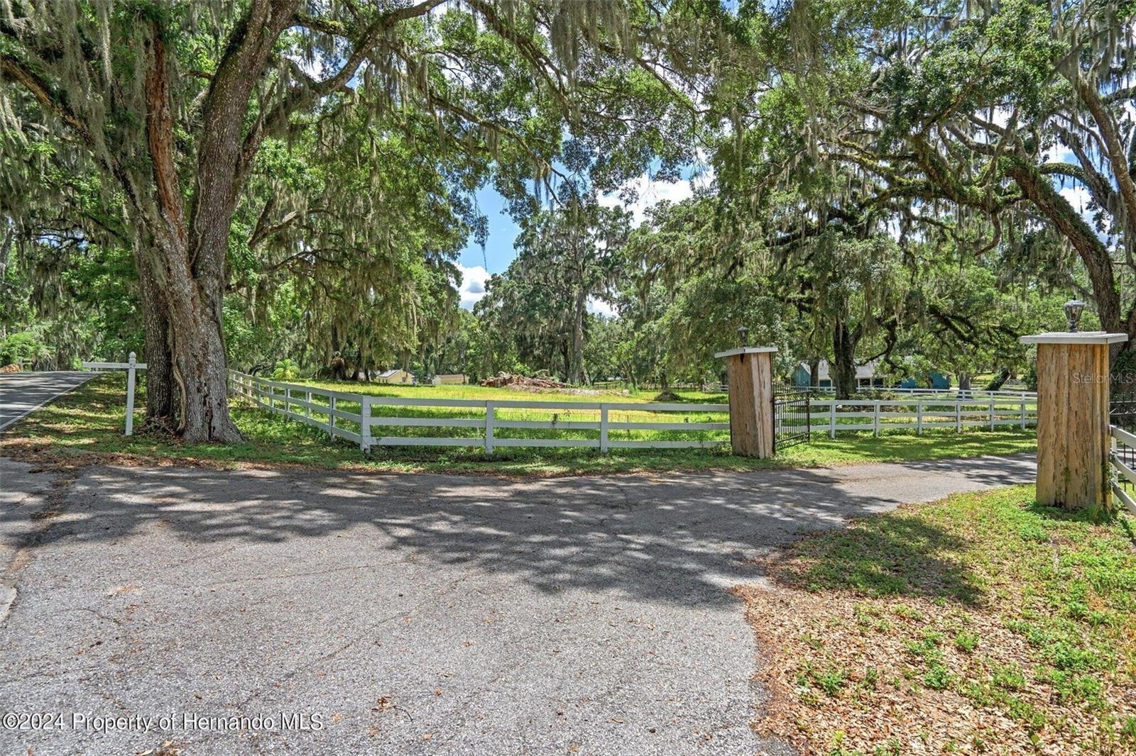 Image 48 of 60 For 7001 Griffin Road