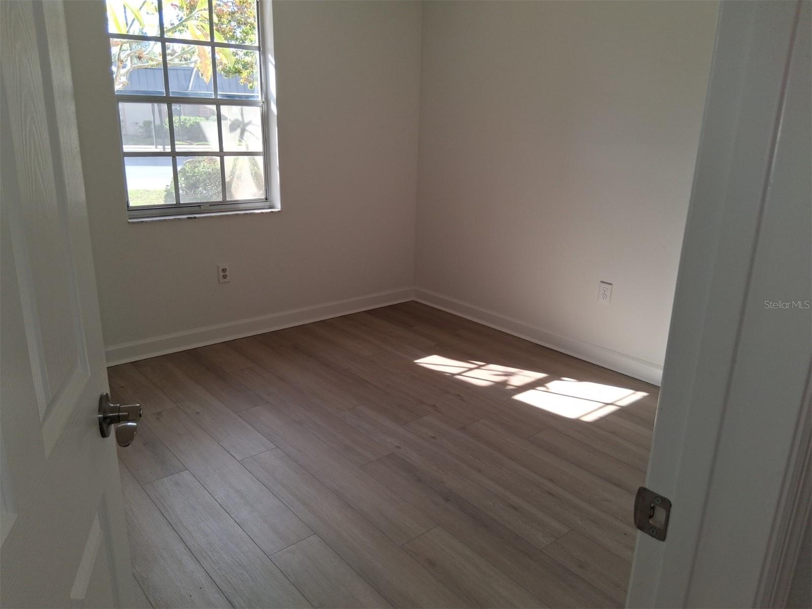 Image 14 of 28 For 4326 Summersun Drive