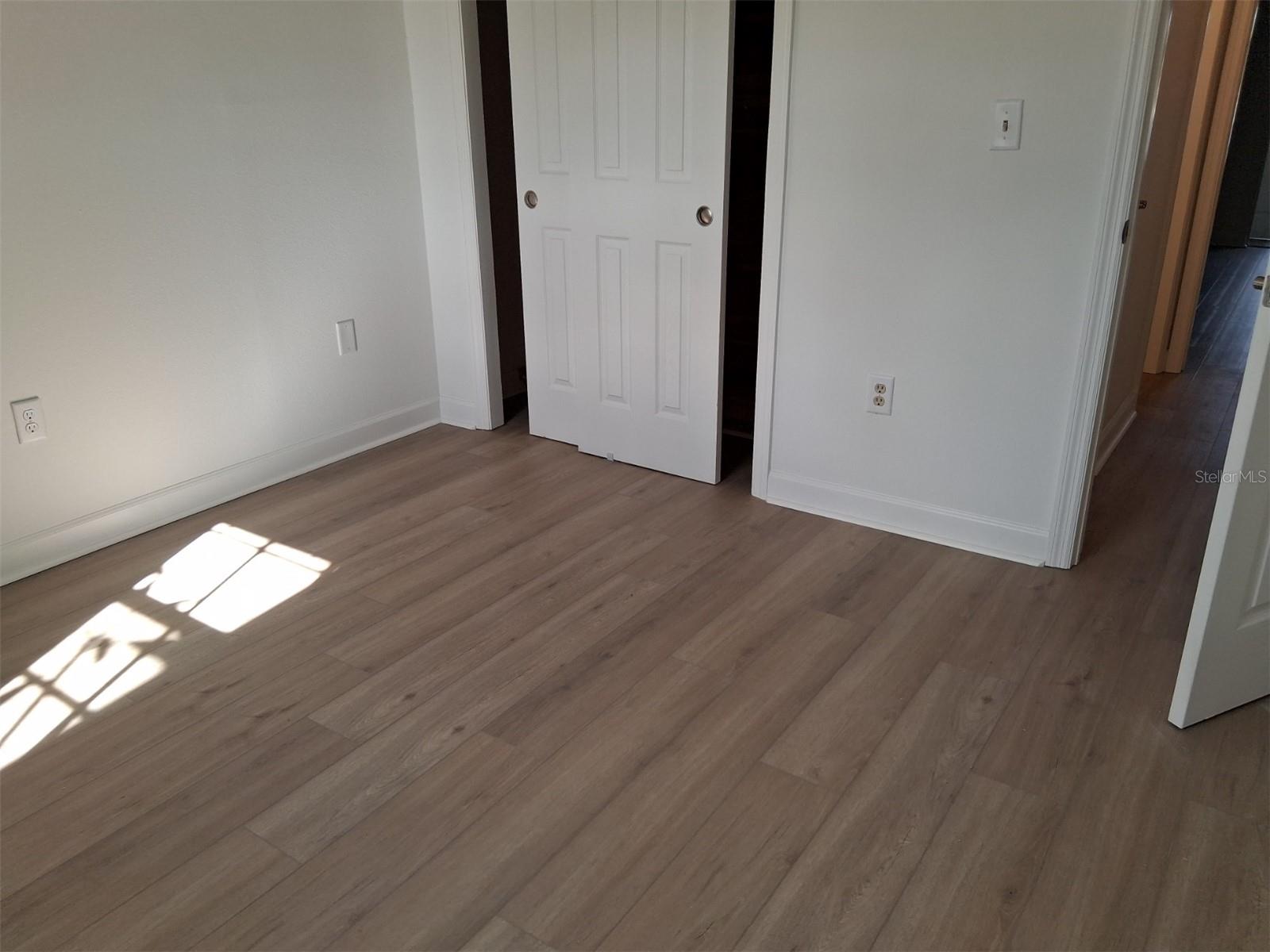 Image 15 of 28 For 4326 Summersun Drive