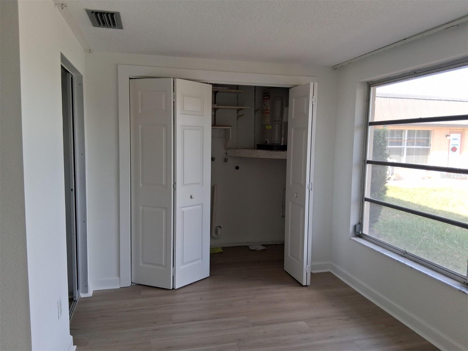 Image 19 of 28 For 4326 Summersun Drive