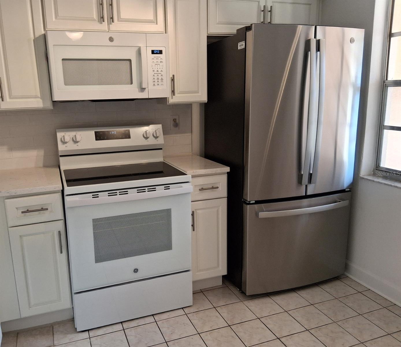 Image 6 of 28 For 4326 Summersun Drive