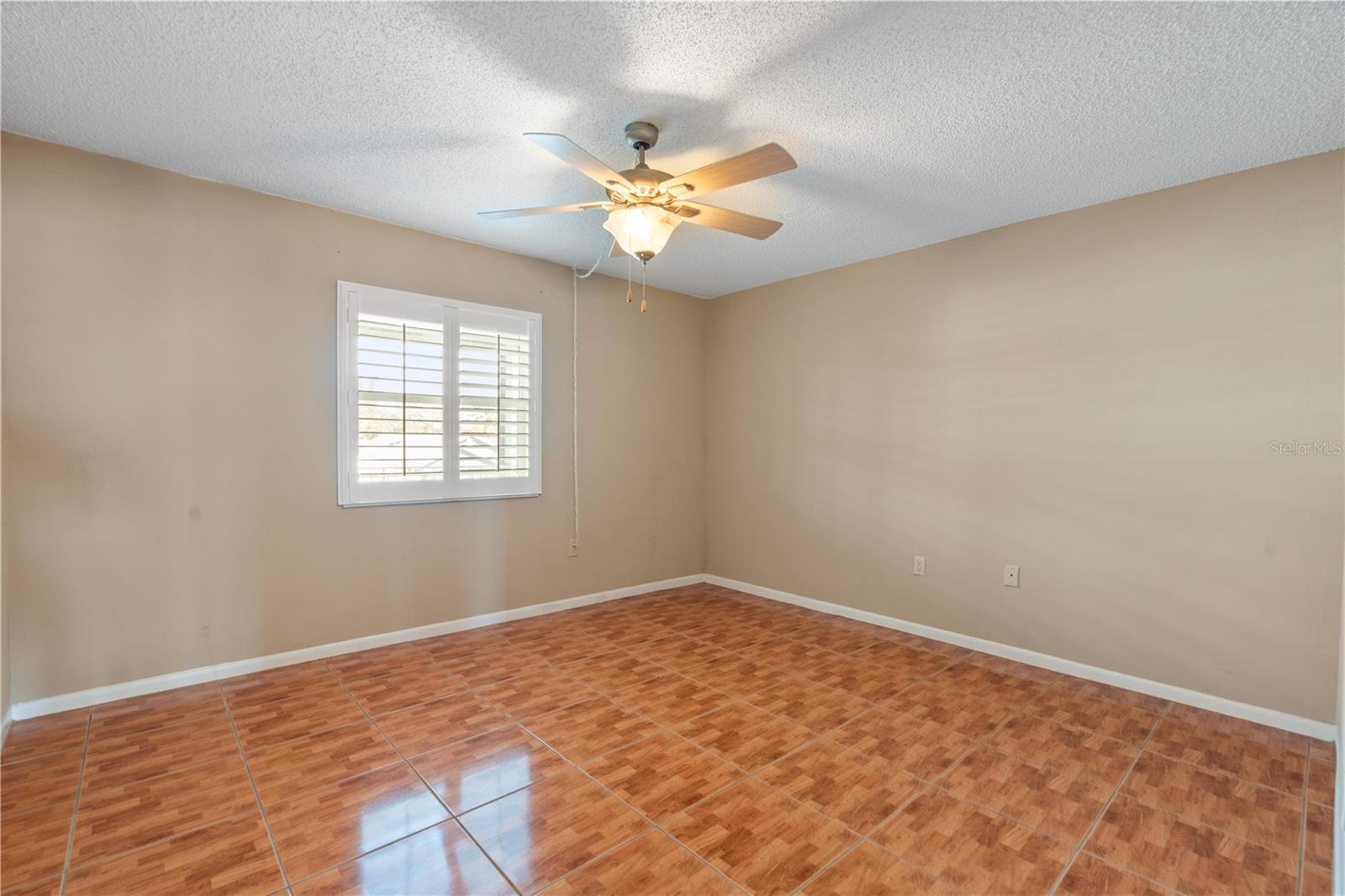 Image 17 of 46 For 4452 Garnet Drive 202